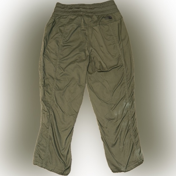 The North Face Women's Aphrodite Green Capris - Picture 5 of 6